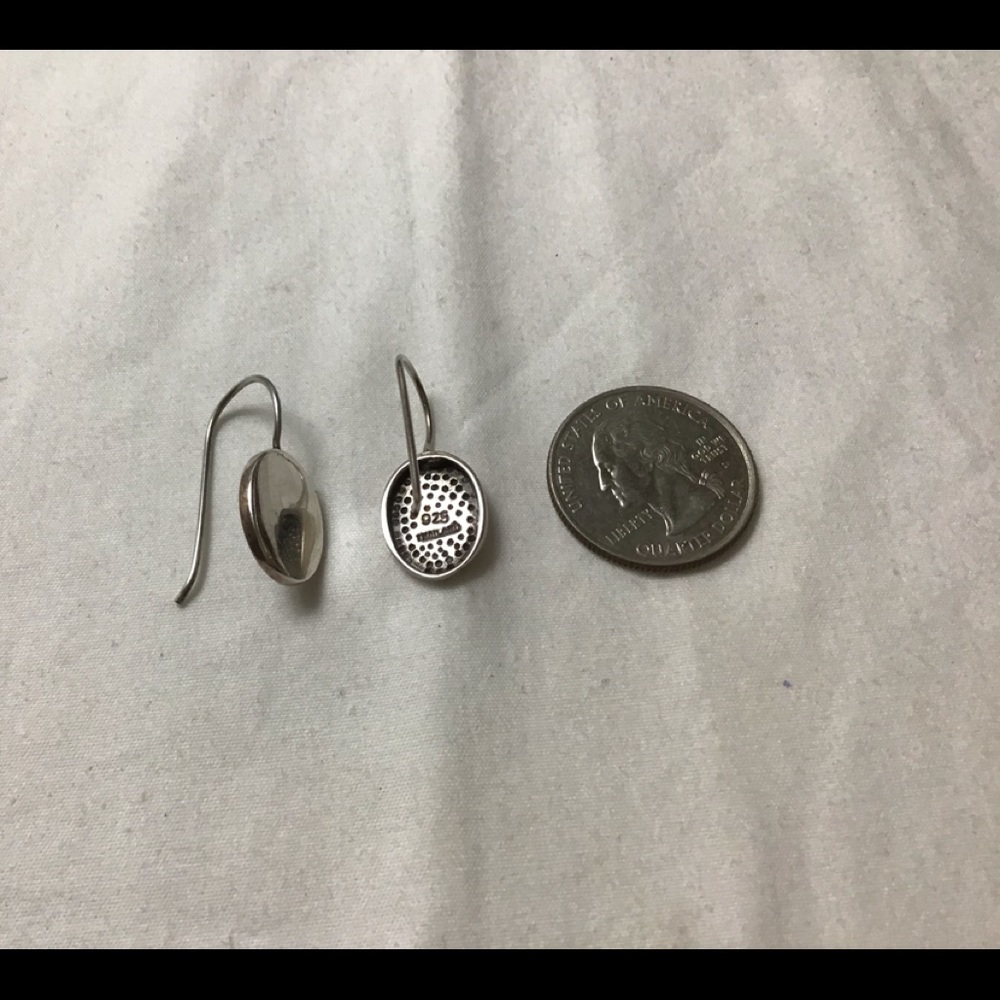 Earrings - Picture 4 of 4